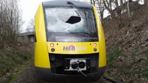 Gullydeckel-Attacke auf Zug: Lokführer unter Verdacht