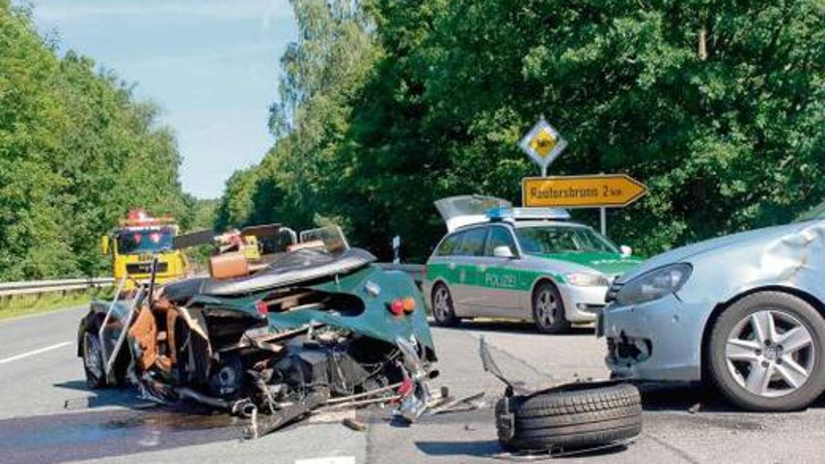 Hassberge: Über 100 000 Euro Sachschaden bei schwerem Unfall