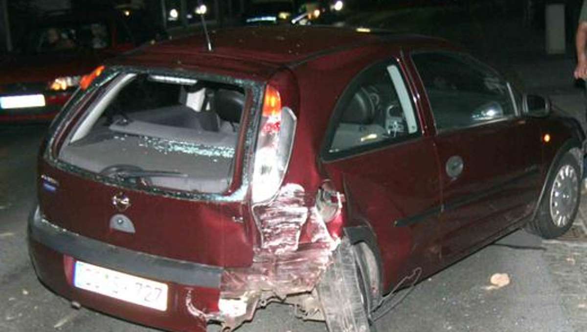 Coburg: Fünf Verletzte, vier Autos schrottreif