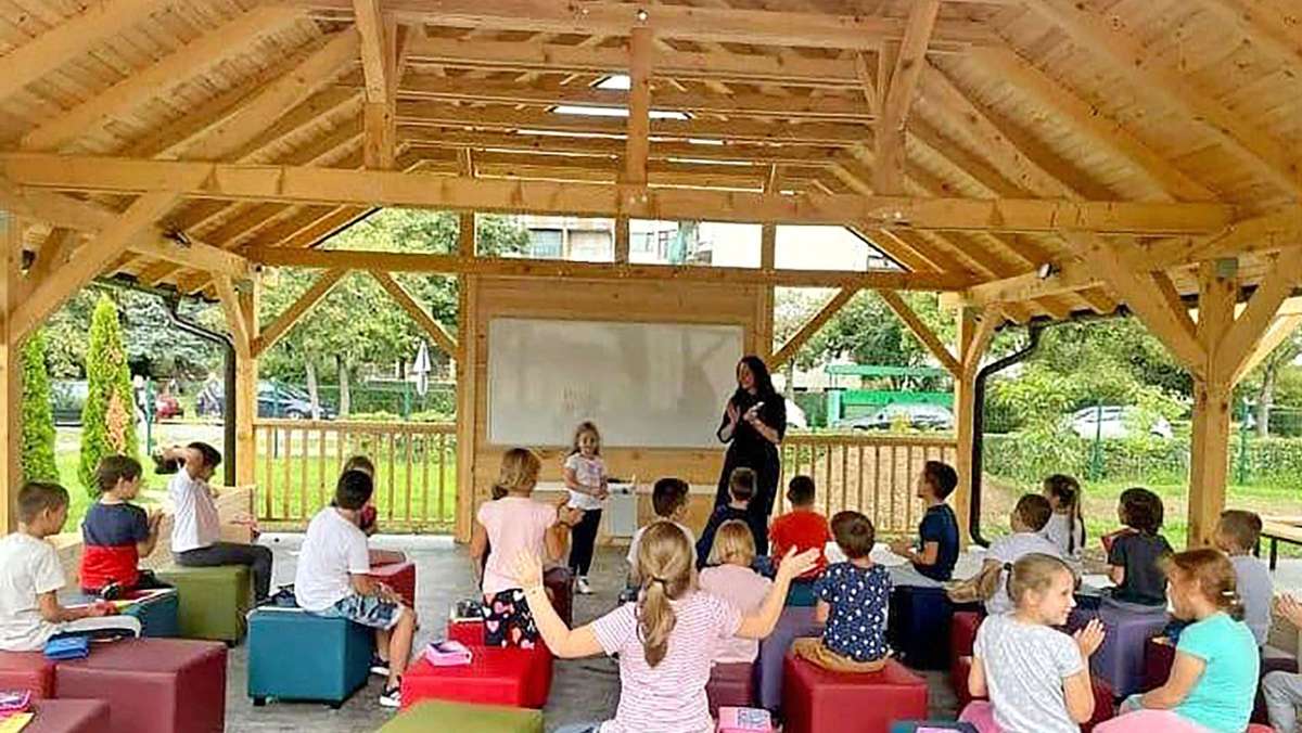 Doboj/Haßfurt: Neue Außenschule feierlich eröffnet