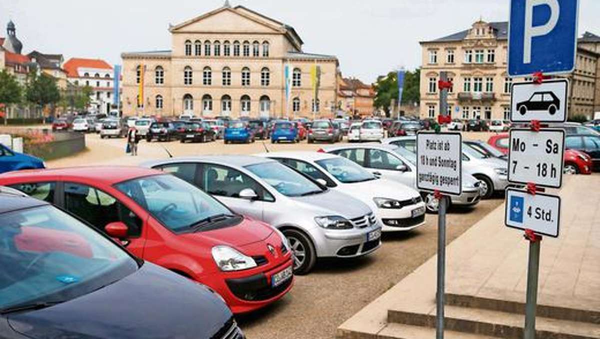 Coburg: Verkaufsoffener Sonntag: CSU/JC-Fraktion für kostenloses Parken auf dem Schlossplatz