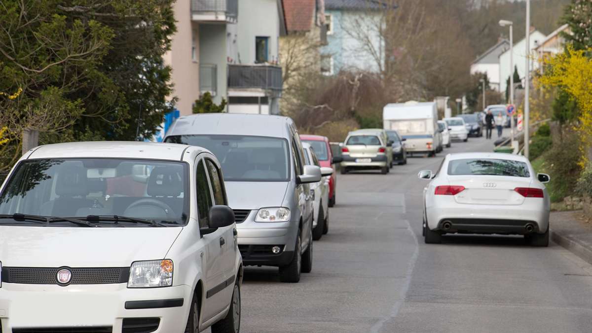 Stadtspaziergang des OB in Ketschendorf: Anwohner fordern Straßensperrung