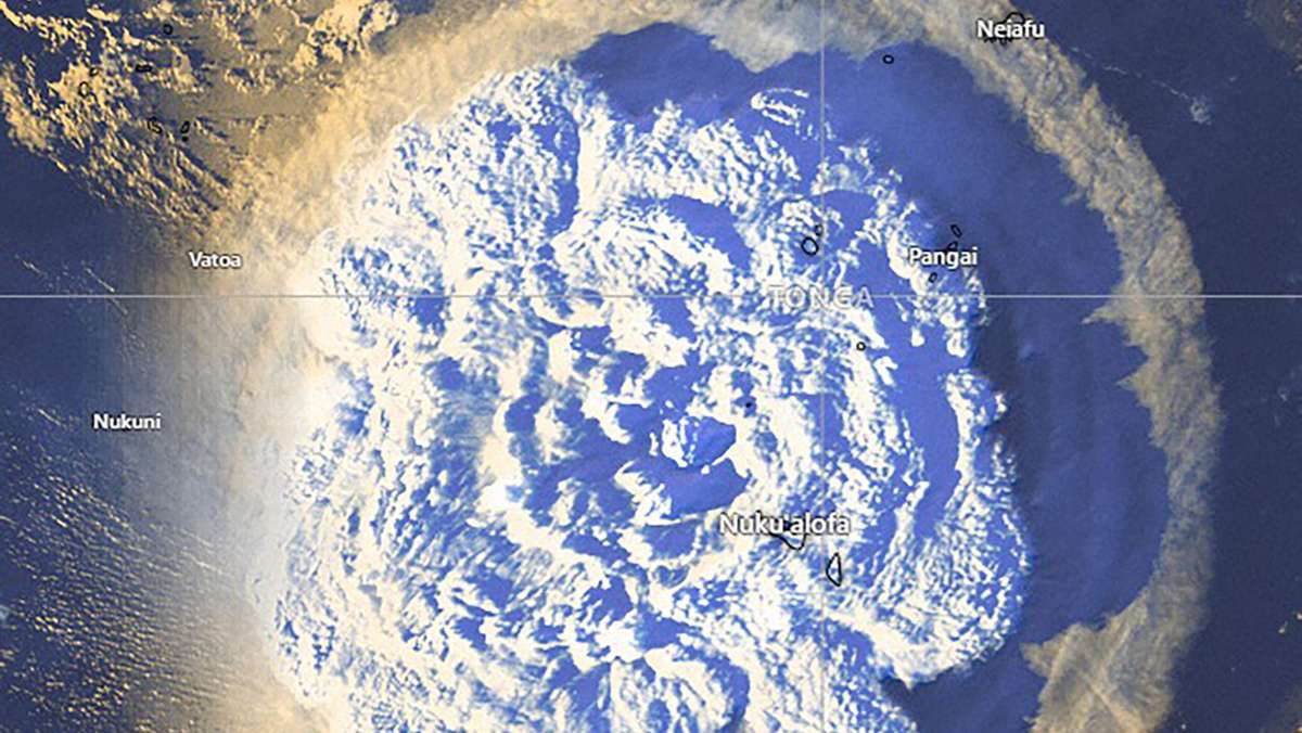 Vulkanausbruch im Inselstaat Tonga: Kleinere Tsunami-Wellen treffen Japan