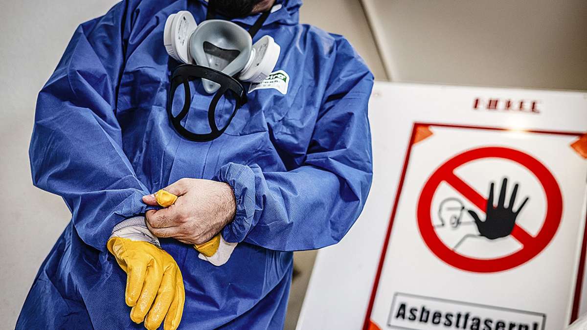 Haßfurt: IG Bau warnt vor „Asbest-Welle“