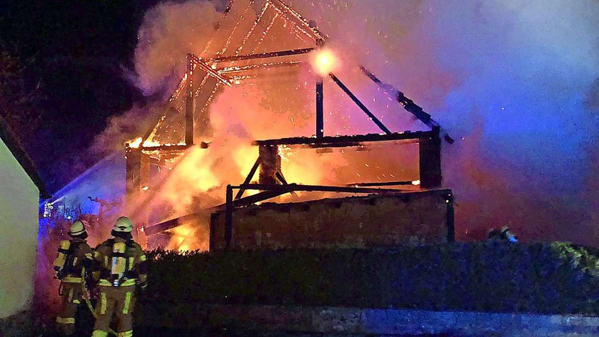 Feuer in Friesen: Ermittlungen zur Brandursache dauern an
