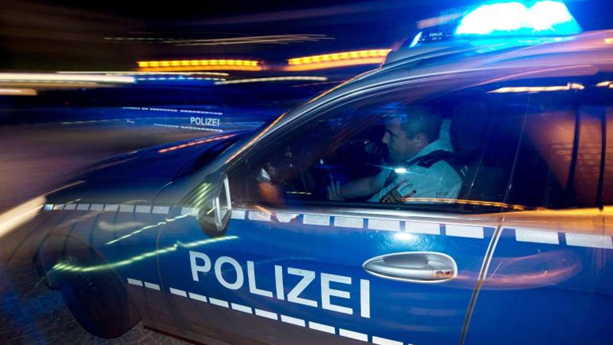 Länderspiegel: Polizei stellt gestohlenen BMW sicher