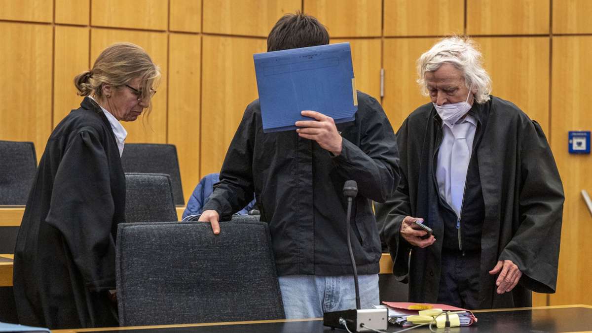 Tödliche Attacke beim CSD: Transmann getötet – Urteil für 20-jährigen Täter verkündet
