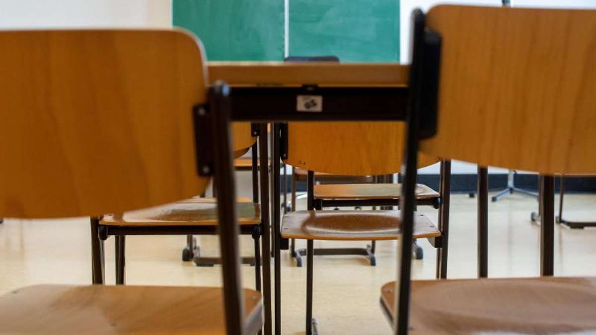 Länderspiegel: Lehrerin positiv getestet: 13. Klasse heimgeschickt