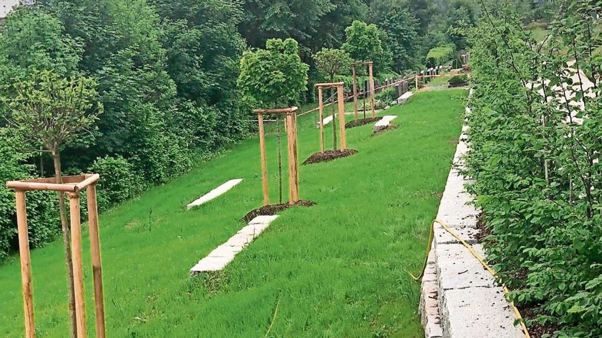Tettau: Tettau: Streit über Friedhof eskaliert