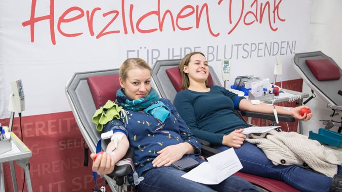Blut ist oft Mangelware: Hoher Bedarf, geringes Spendenaufkommen