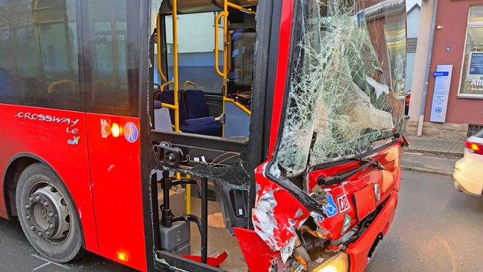 Busunfall in Kronach: Schüler kommen mit dem Schrecken davon