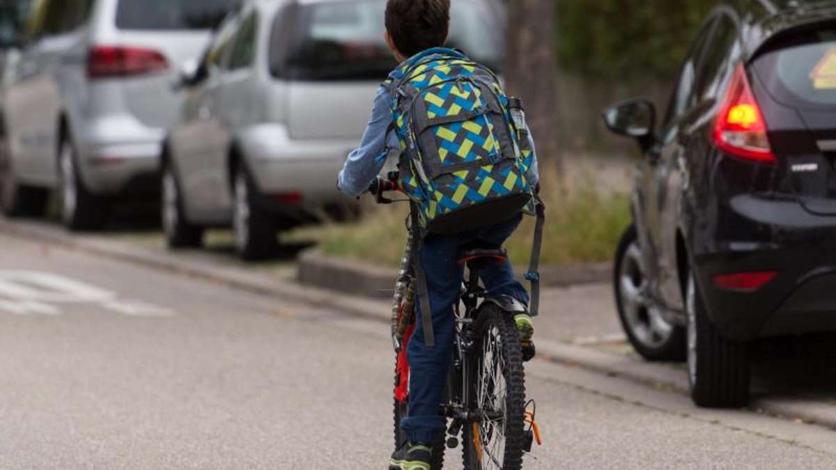 Lichtenfels: Auto kollidiert mit Jungen auf Fahrrad