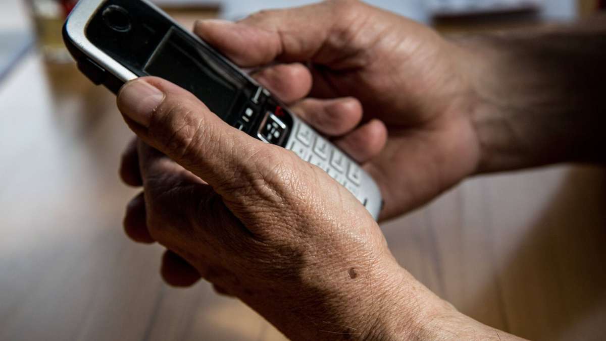 Telefonbetrug: Sie wollten 45.000 Euro: 71-Jähriger fällt nicht darauf herein