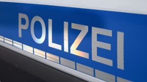 Franken: Lastwagenfahrer versucht vier Stunden in Sackgasse zu wenden