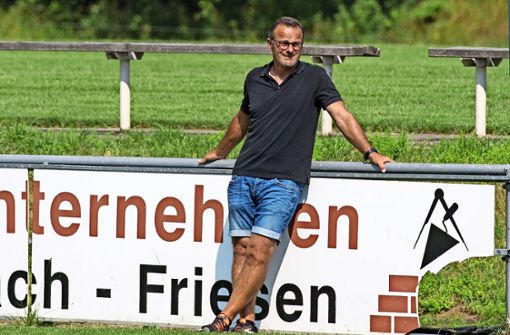 Verlässt seinen Herzensklub SV Friesen, um im Kampf um den Klassenerhalt neue Reize zu setzen: Armin Eck. Foto: Heinrich Weiß