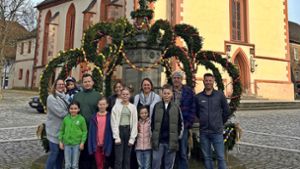 Osterbrunnen: Hinter den Kulissen des Osterzaubers