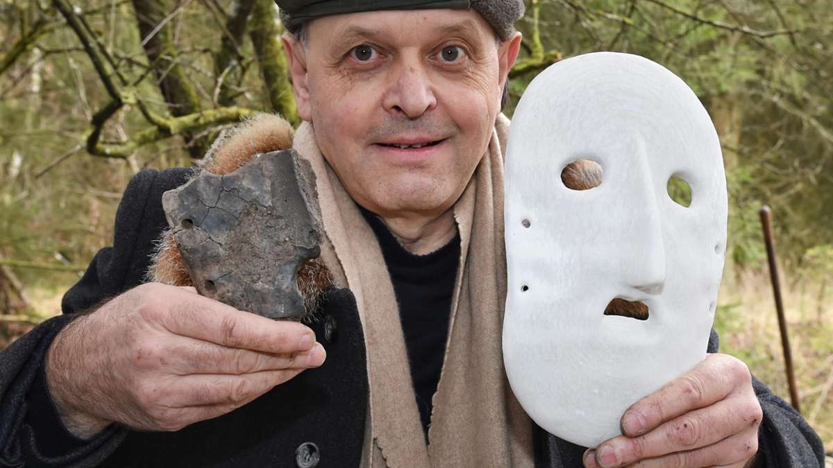 Feuilleton: Forscher untersuchen steinzeitliche Totenmaske aus dem Moor
