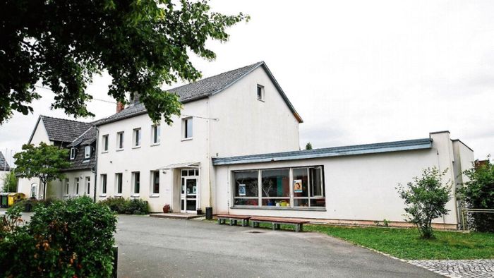 Bürgerversammlung: Grundschule in Scheuerfeld bleibt