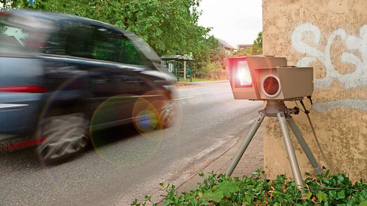 Neustadt bei Coburg: Polizei blitzt Raser mit 146 km/h
