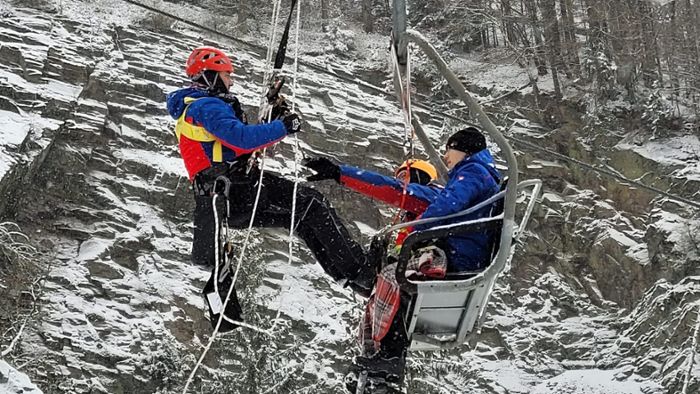 Skiarena Silbersattel: Bergwachten üben sechs Stunden für Ernstfall