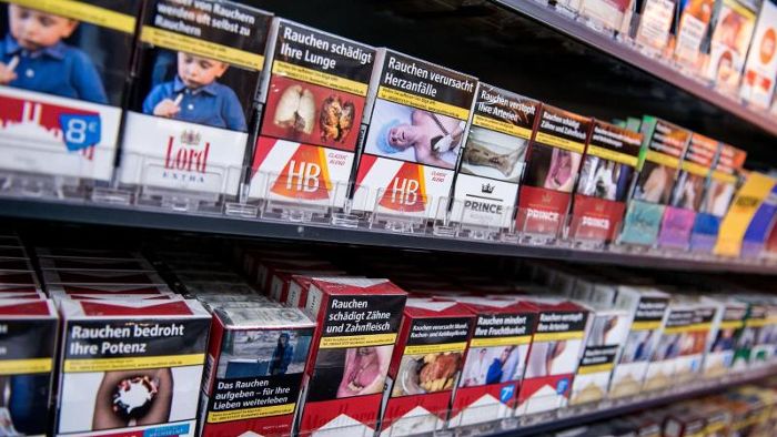 Coburg: Einbrecher erbeuten 300 Stangen Zigaretten