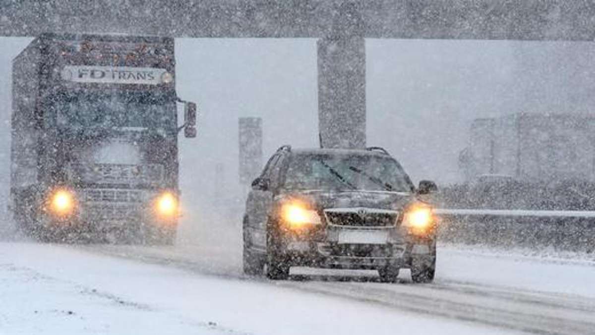 Coburg: Schnee und Eis bringen Verkehr zum Erliegen