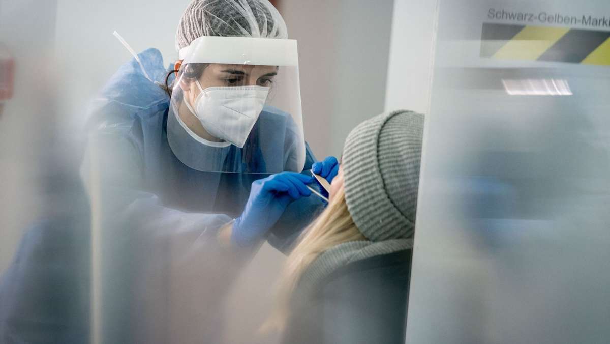 Coronapandemie in Deutschland: Gesundheitsämter melden 3883 Neuinfektionen
