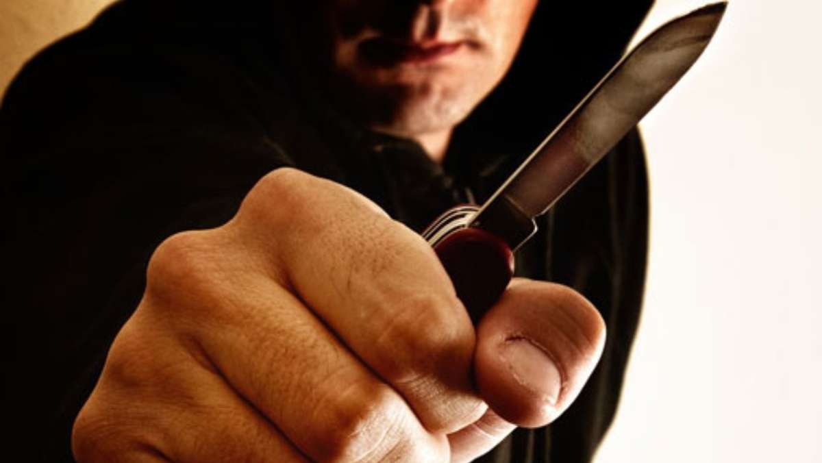 Coburg: Passanten angepöbelt und mit Messer bedroht