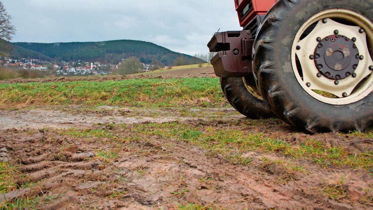 Lichtenfels: Traktor gerät in Brand: 20.000 Euro Schaden