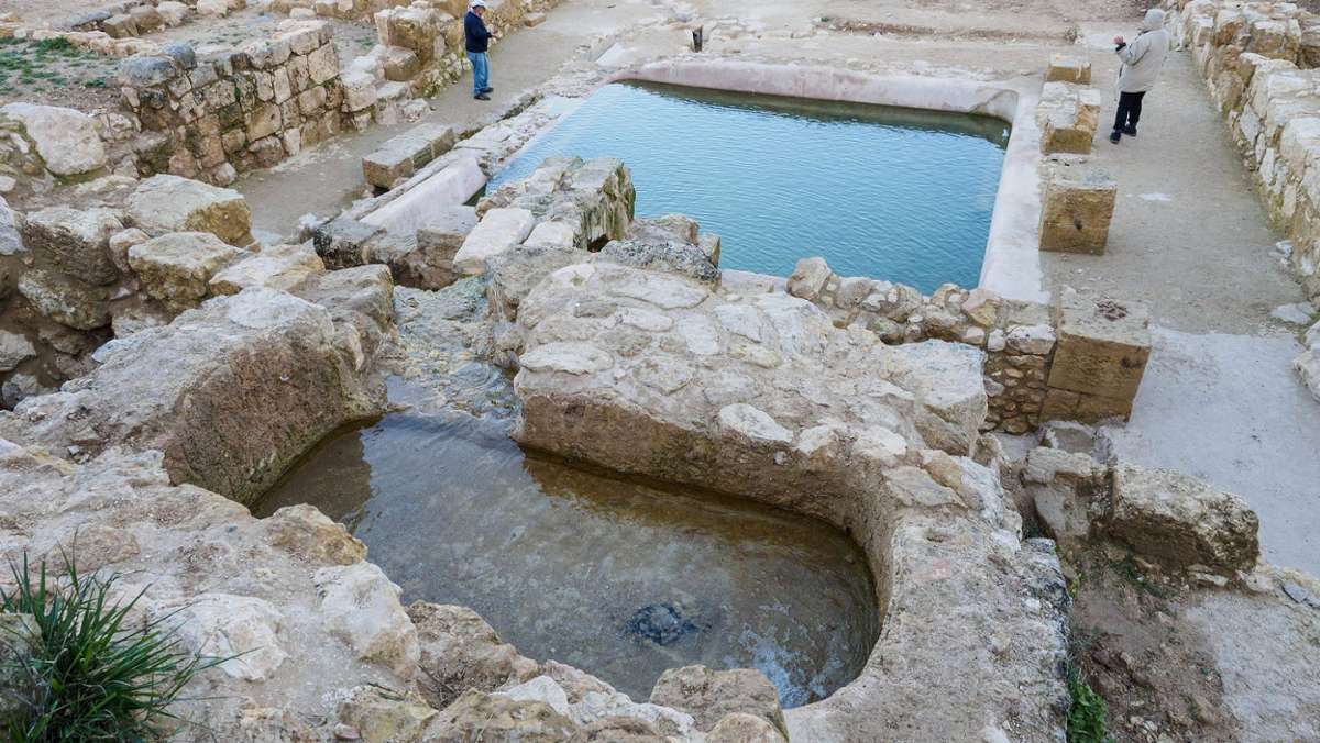 Feuilleton: Israelische Archäologen entdecken 1500 Jahre alte Pools