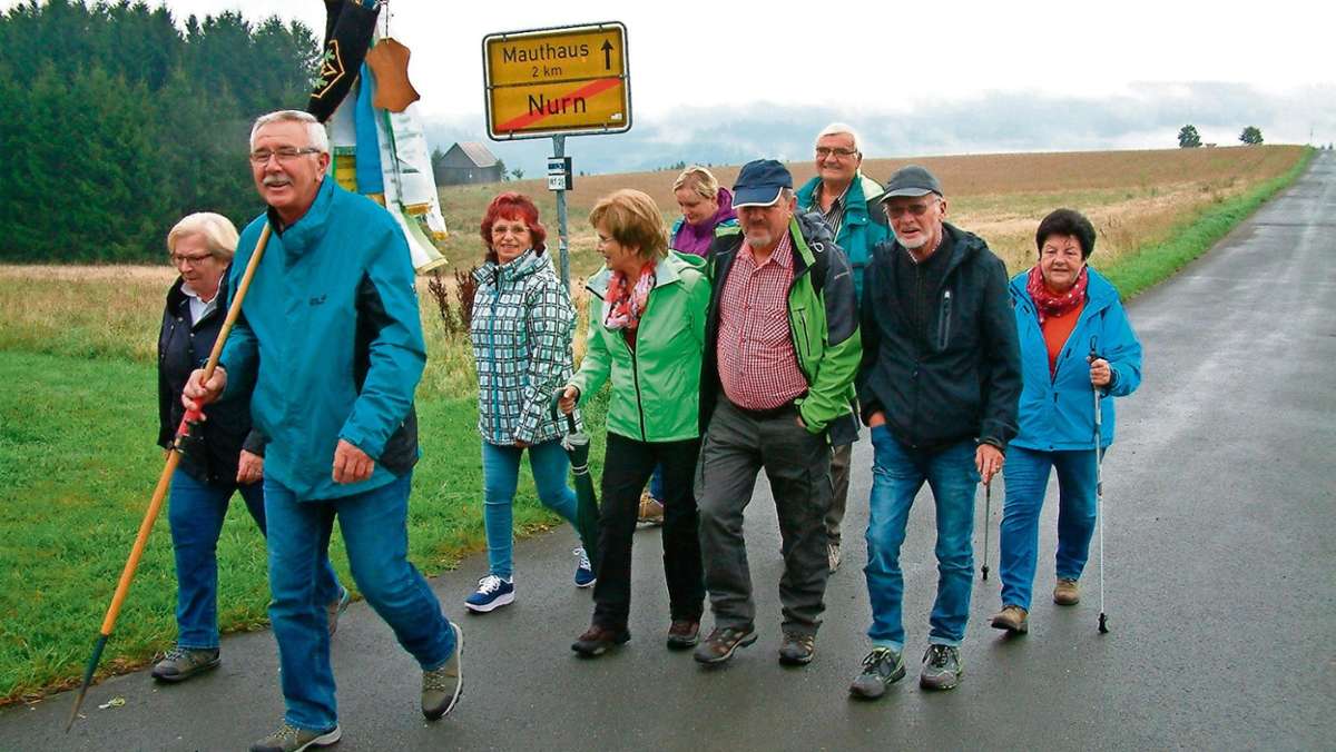 Nurn: 400 Wanderer treffen sich in Nurn