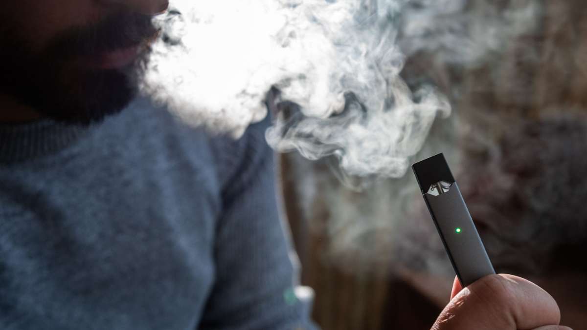 Ein Trend bei Jugendlichen: Coburger Chefarzt warnt vor E-Zigaretten