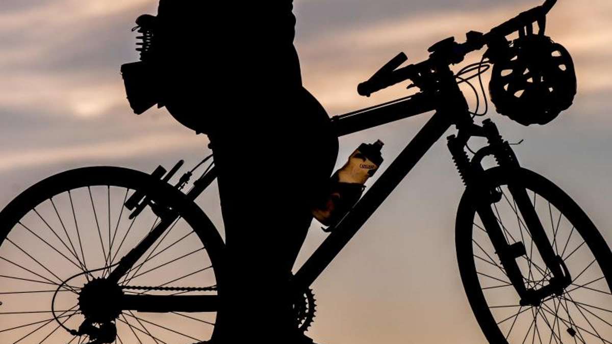 Coburg: 46-Jähriger fliegt über Fahrradlenker