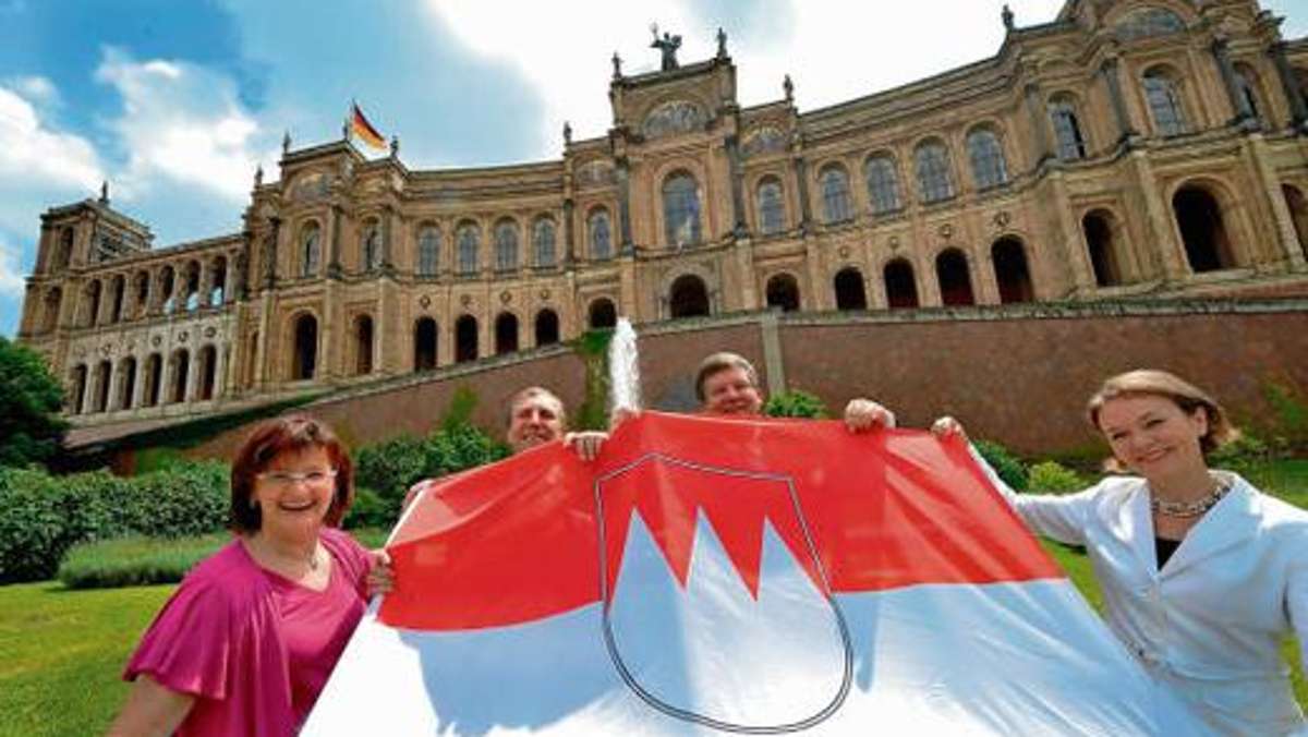 Länderspiegel: Die Flaggen-Revolte bleibt aus