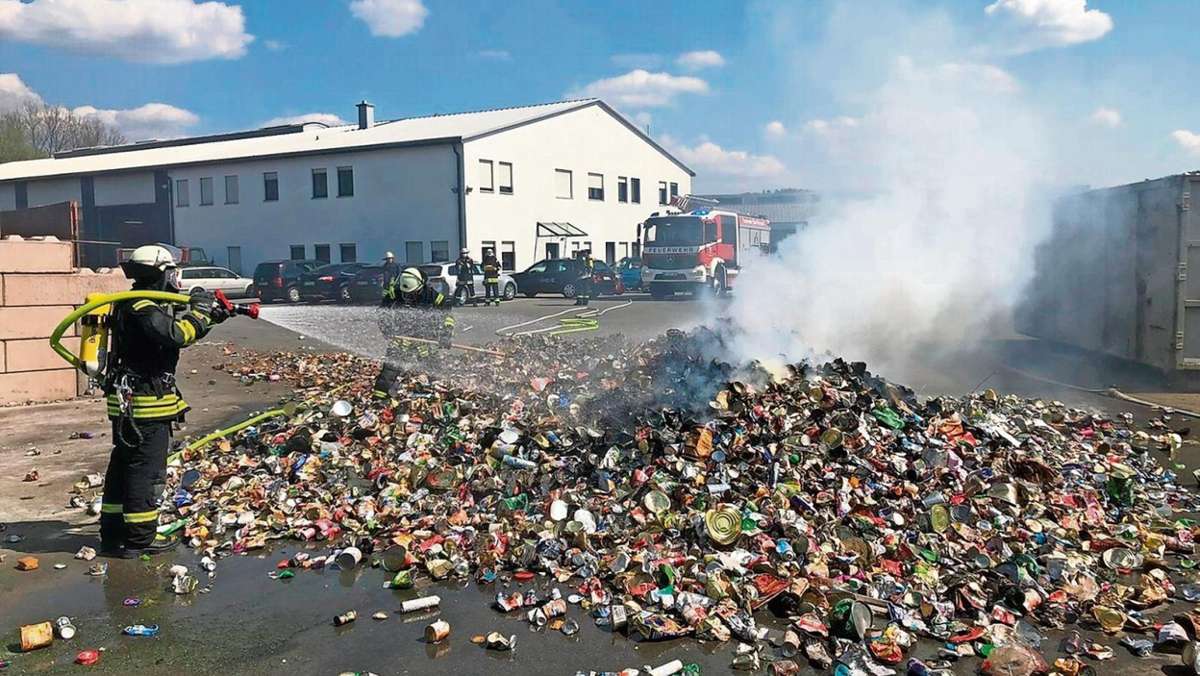Kronach: Verpuffung bei Müllentsorgungsfirma